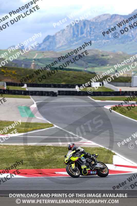 cadwell no limits trackday;cadwell park;cadwell park photographs;cadwell trackday photographs;enduro digital images;event digital images;eventdigitalimages;navarra;no limits trackdays;peter wileman photography;racing digital images;trackday digital images;trackday photos